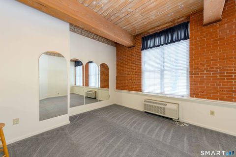 Tiny photo for 319 New Britain Road #APT 215, Berlin, CT 06037 (MLS # 24150390)