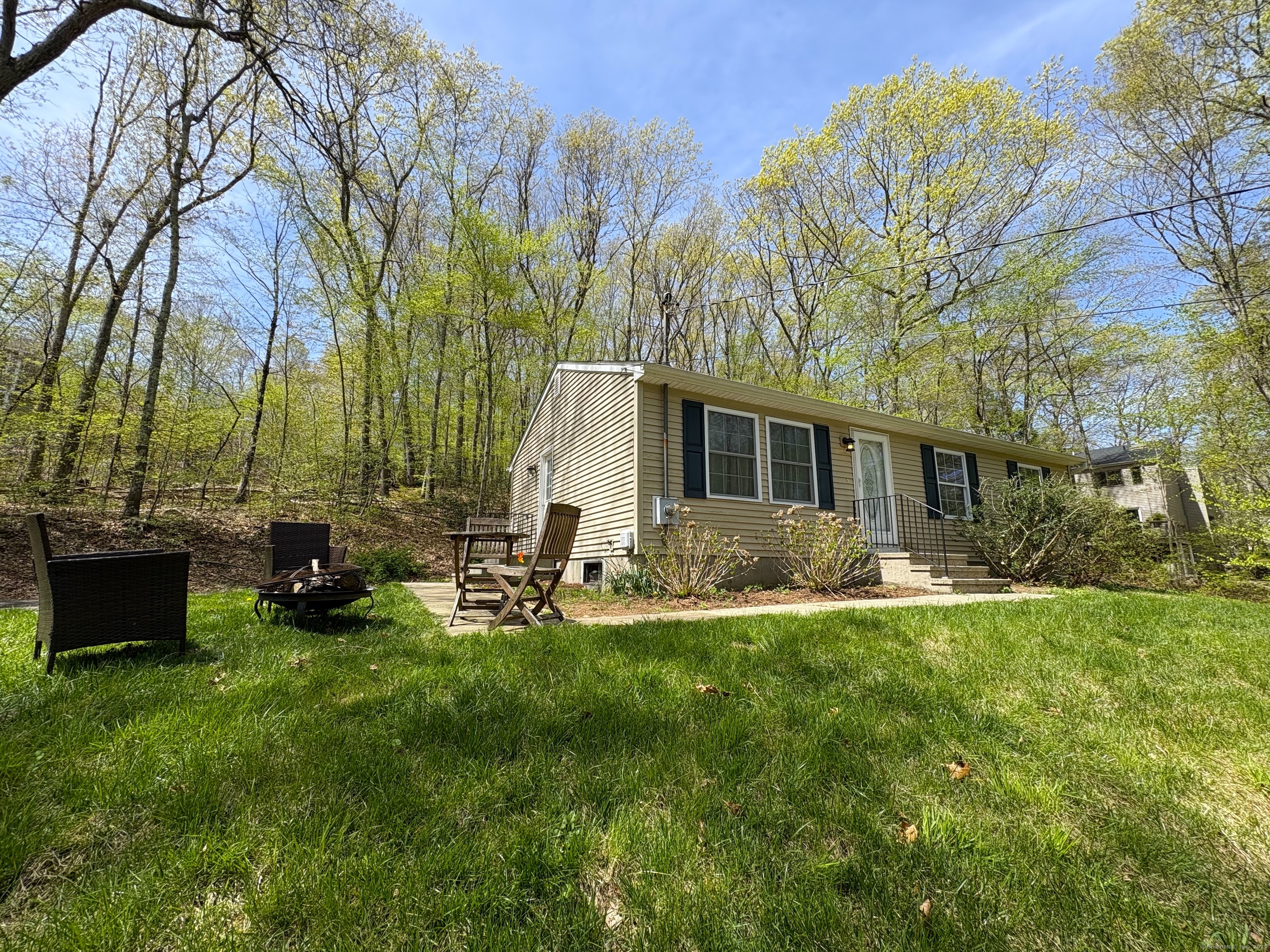 161 Old New London Road, Salem, Connecticut image 1