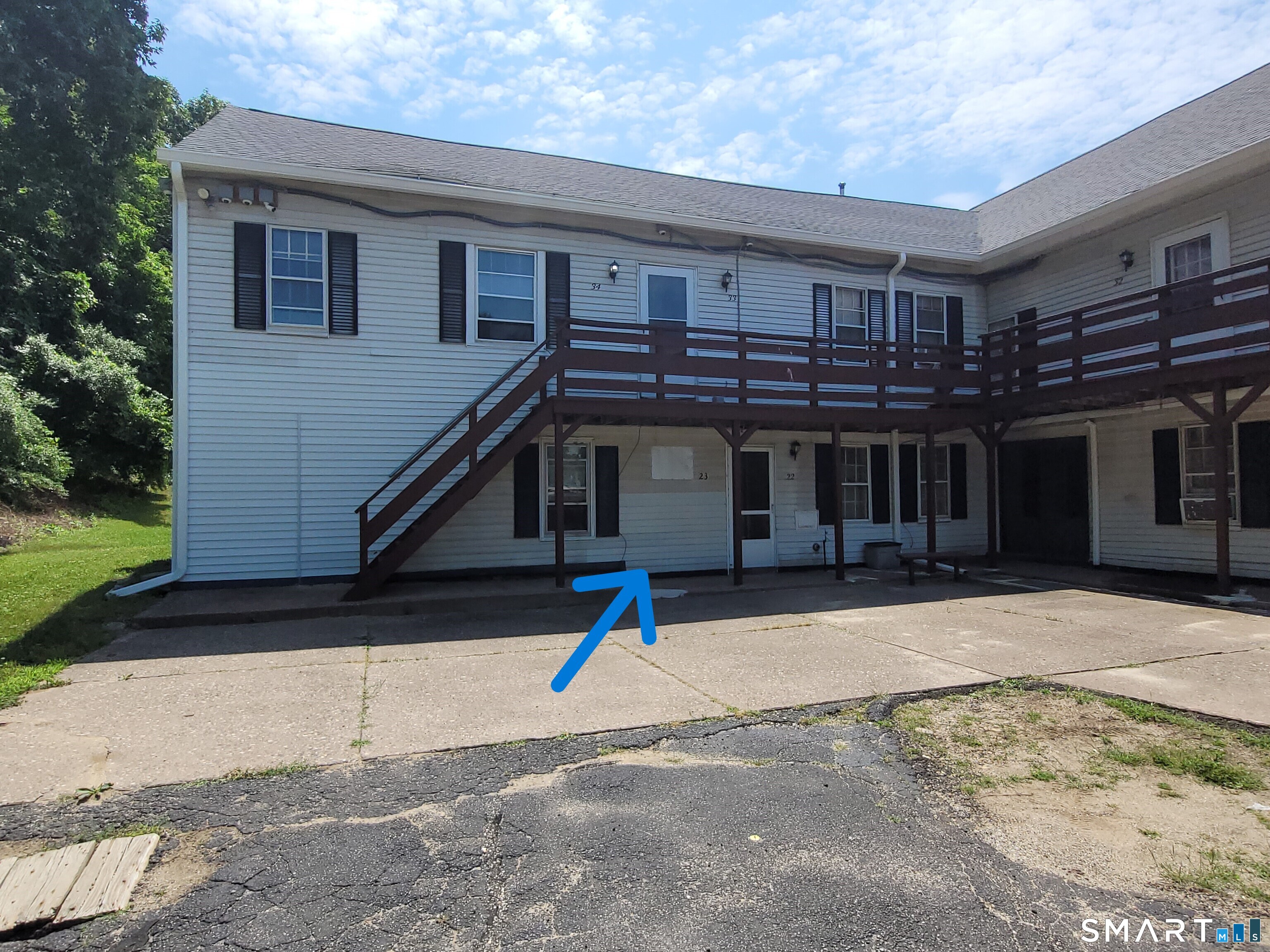 1218 Main Street 23