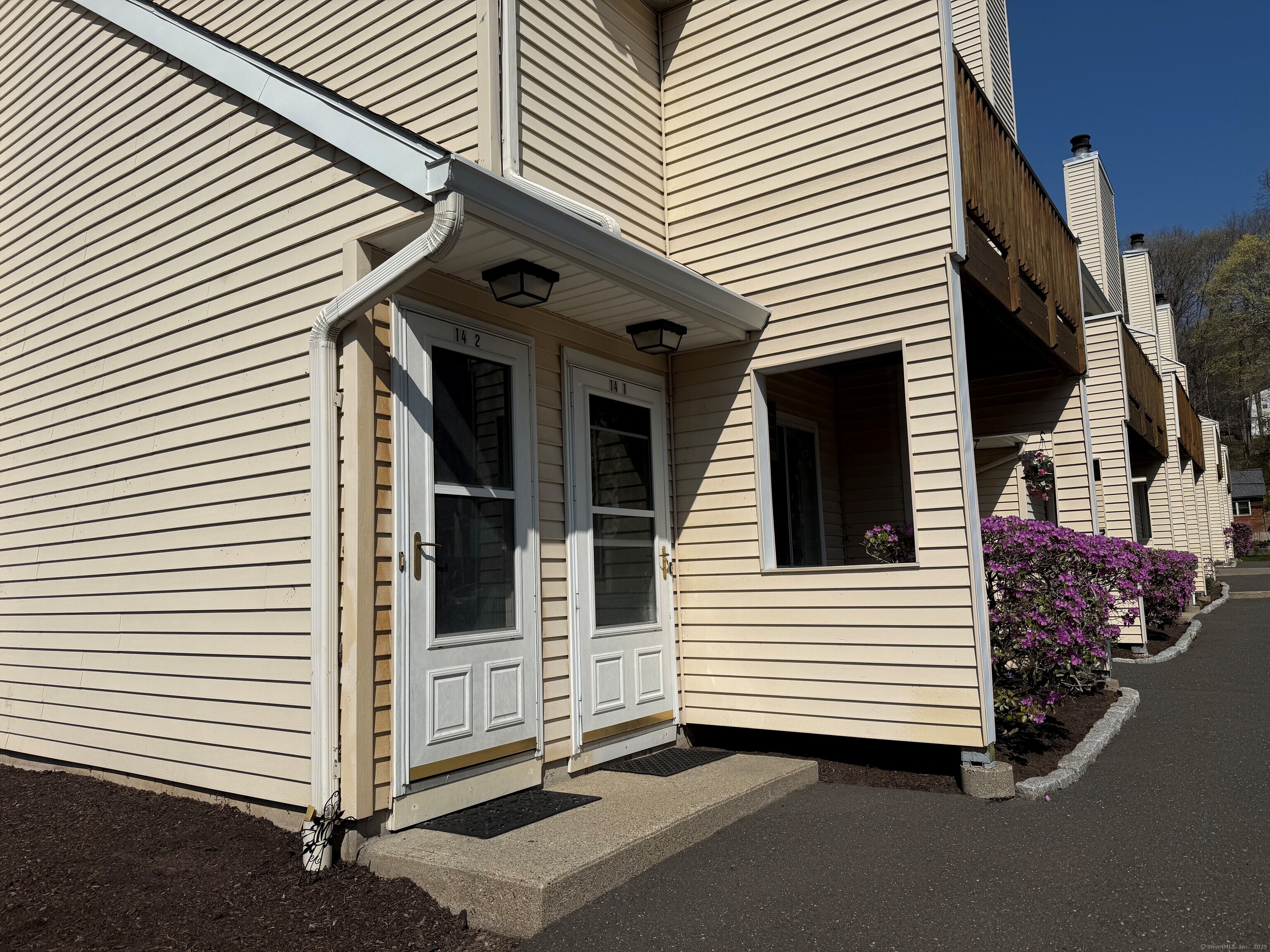 Rental Property at Rose Lane Apt 14-2, Danbury, Connecticut - Bedrooms: 2 
Bathrooms: 2 
Rooms: 4  - $2,900 MO.
