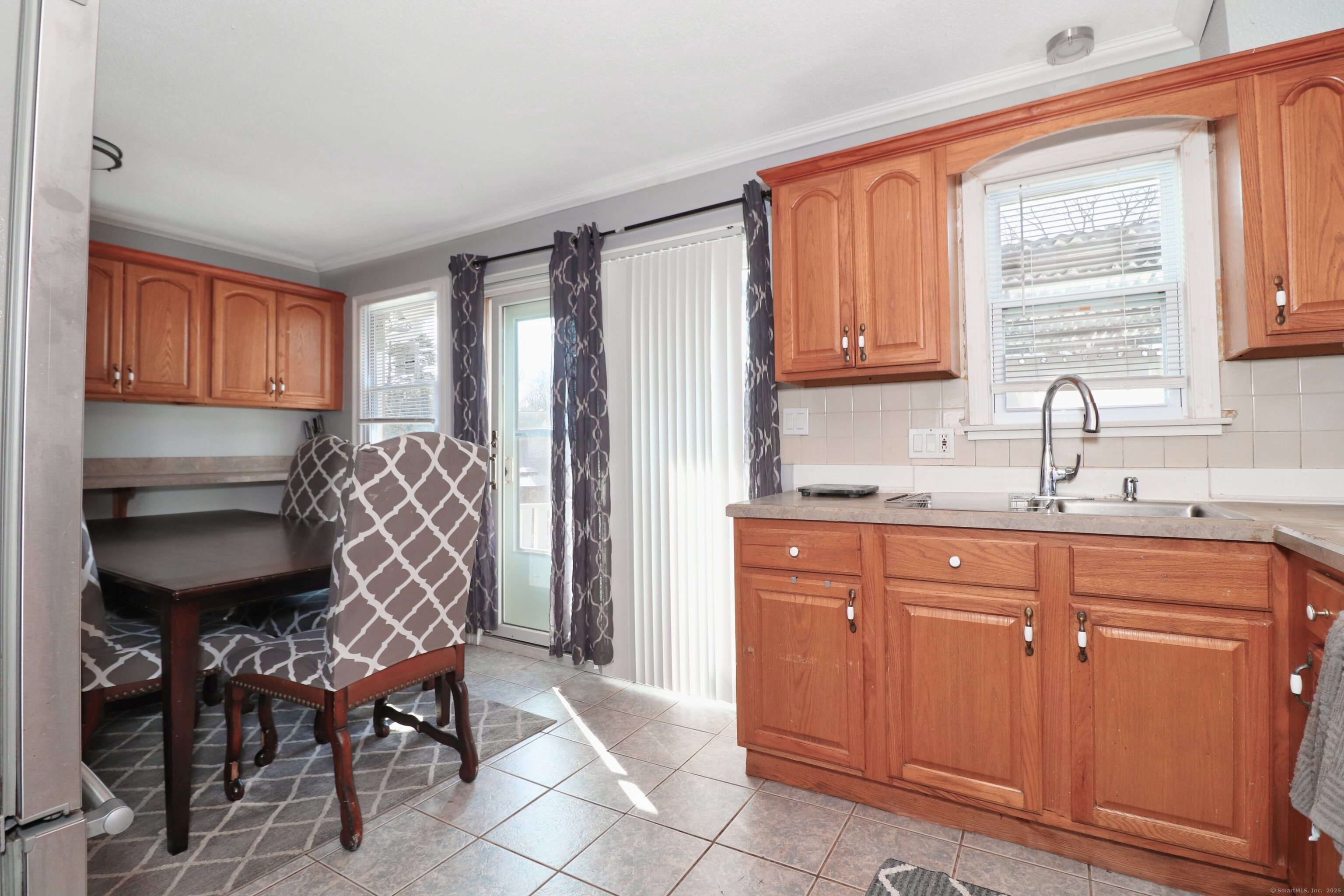 62 Brookfield Road, Waterbury, Connecticut image 9