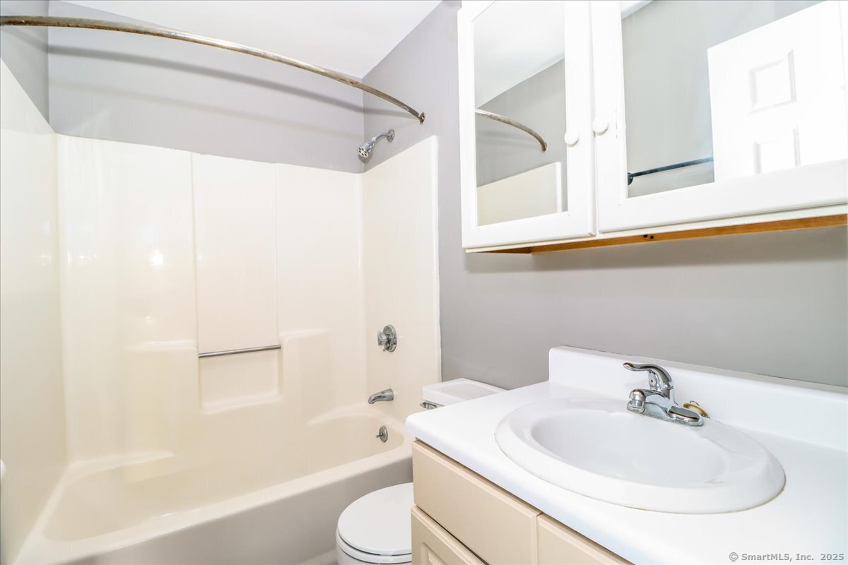 65 West Street #APT 205, New Milford, Connecticut image 18