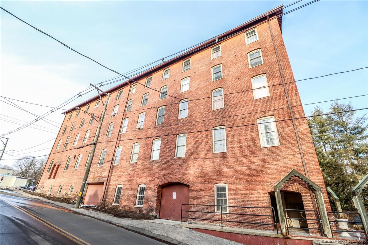 65 West Street #APT 205, New Milford, Connecticut image 27