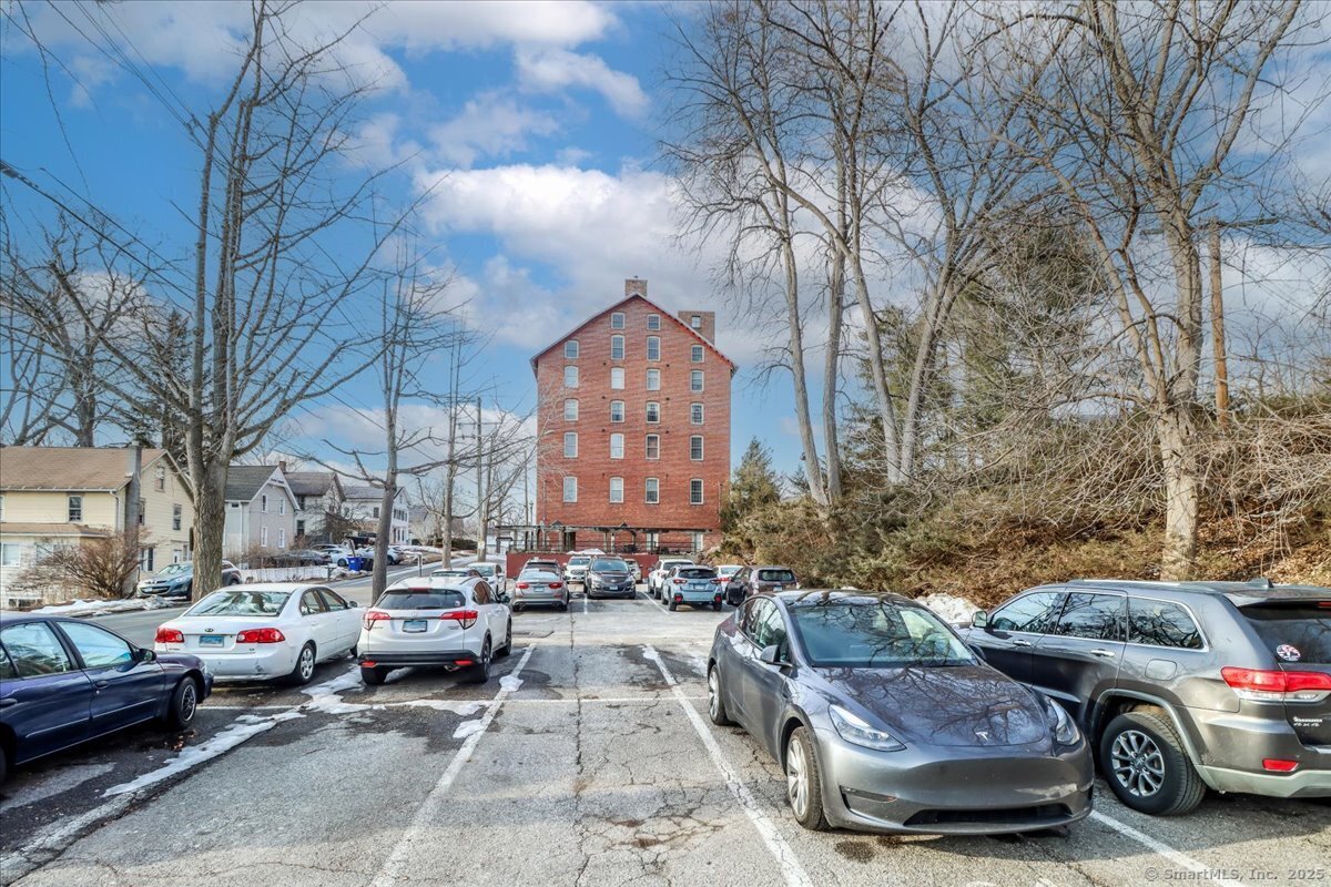 65 West Street #APT 205, New Milford, Connecticut image 26
