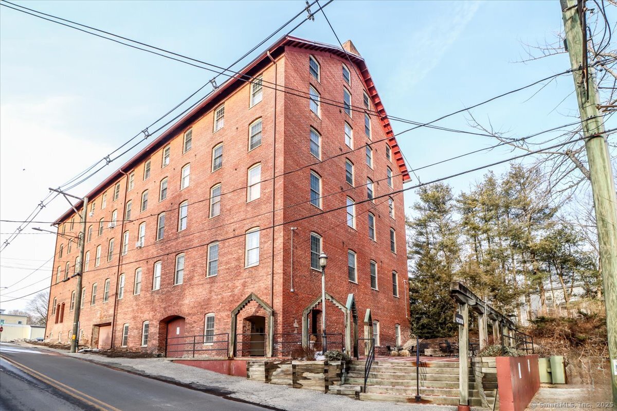 65 West Street #APT 205, New Milford, Connecticut image 35