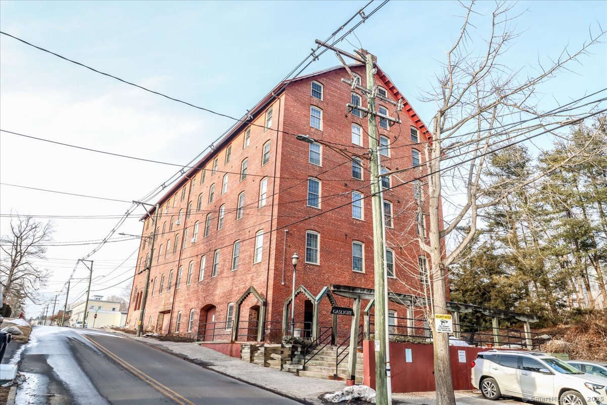 65 West Street #APT 205, New Milford, Connecticut image 34