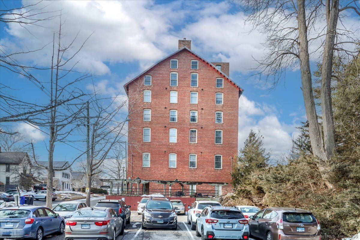 65 West Street #APT 205, New Milford, Connecticut image 23