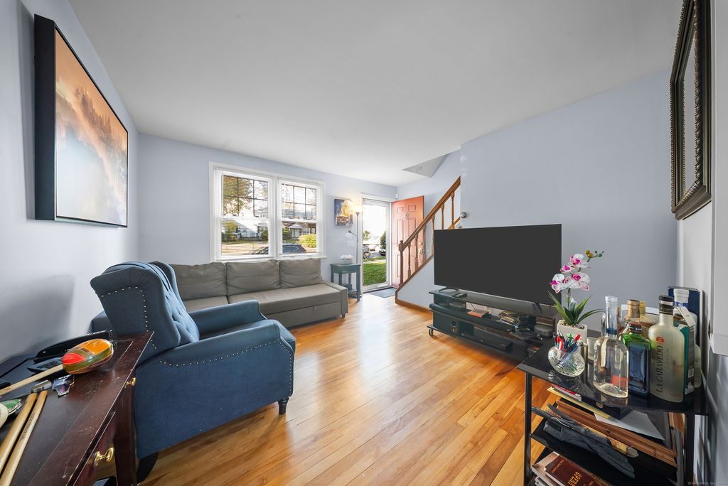 Photo of 274 Sylvan Knoll Road, Stamford, CT 06902 (MLS # 24136406)