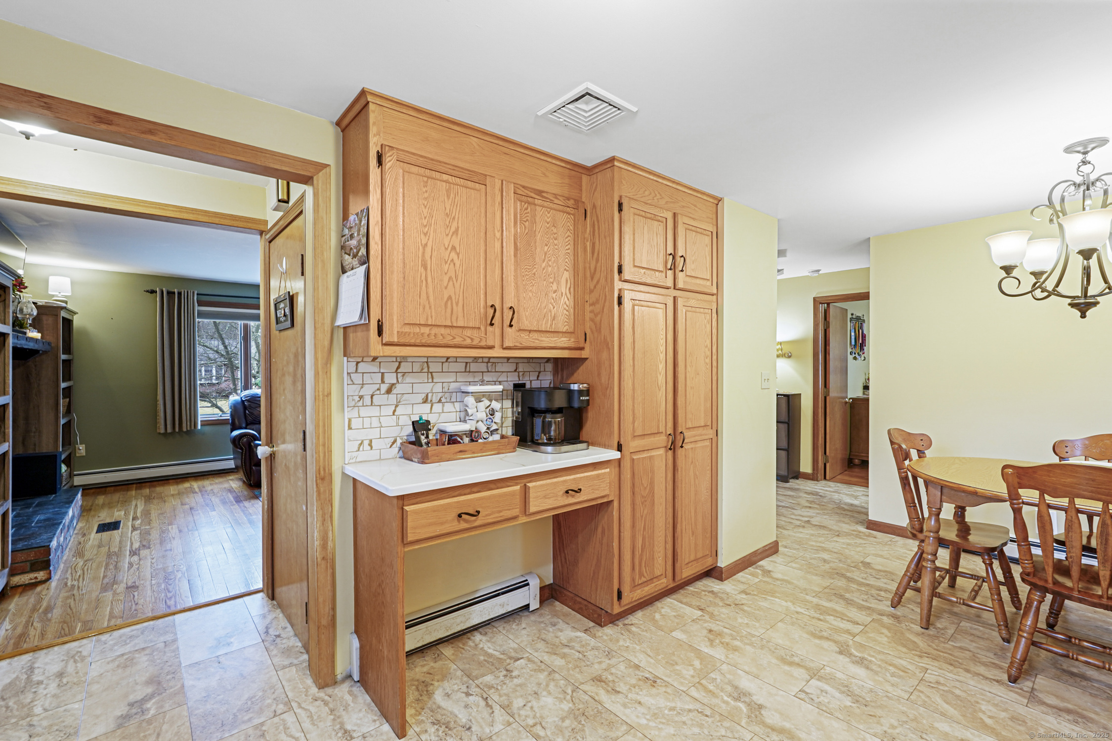 29 Whittemore Road, Thompson, Connecticut image 8