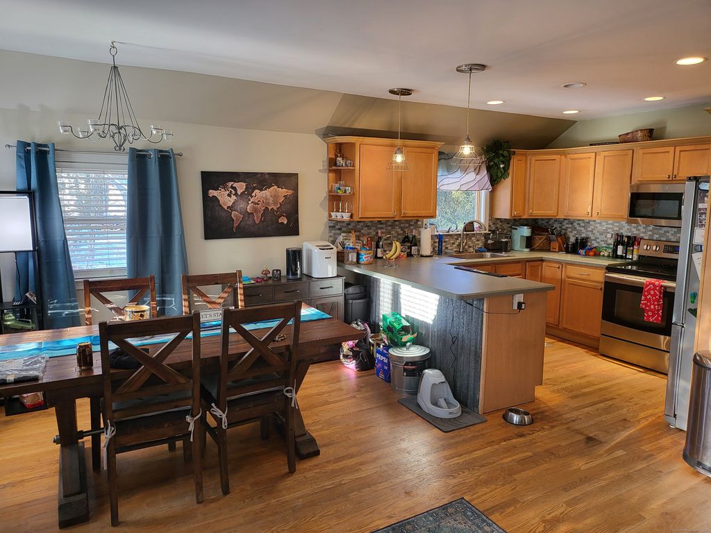 Photo of 34 Transylvania Road, Woodbury, CT 06798 (MLS # 24132918)