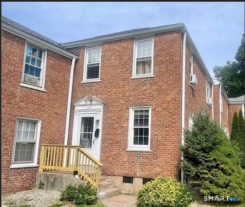 Photo of 17 Garden Drive #J, Manchester, CT 06040 (MLS # 24168628)