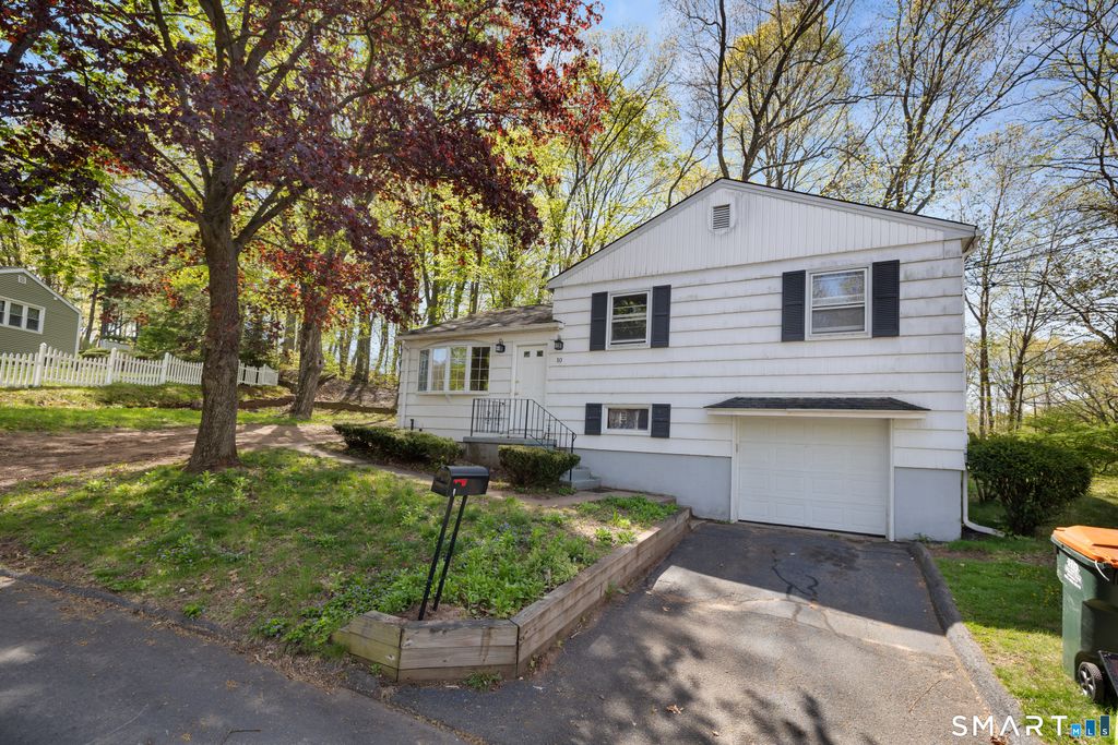 Photo of 10 Brooklane Road, Southington, CT 06479 (MLS # 24171605)