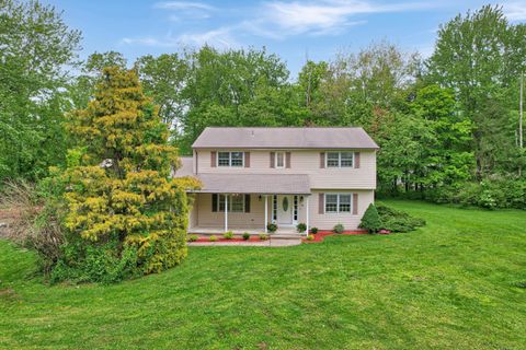 324 Luther Drive Southbury CT 06488