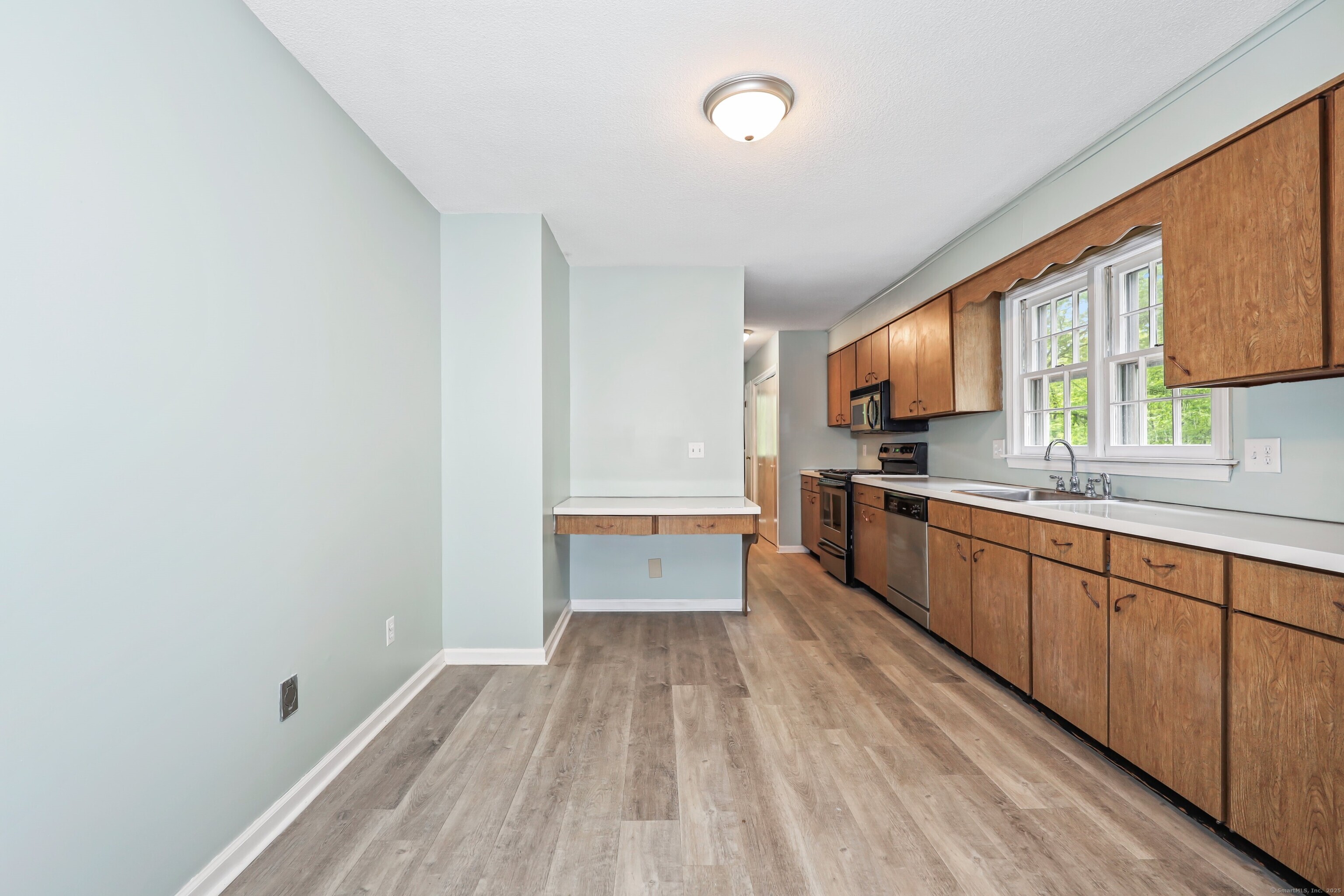 324 Luther Drive, Southbury, Connecticut image 10