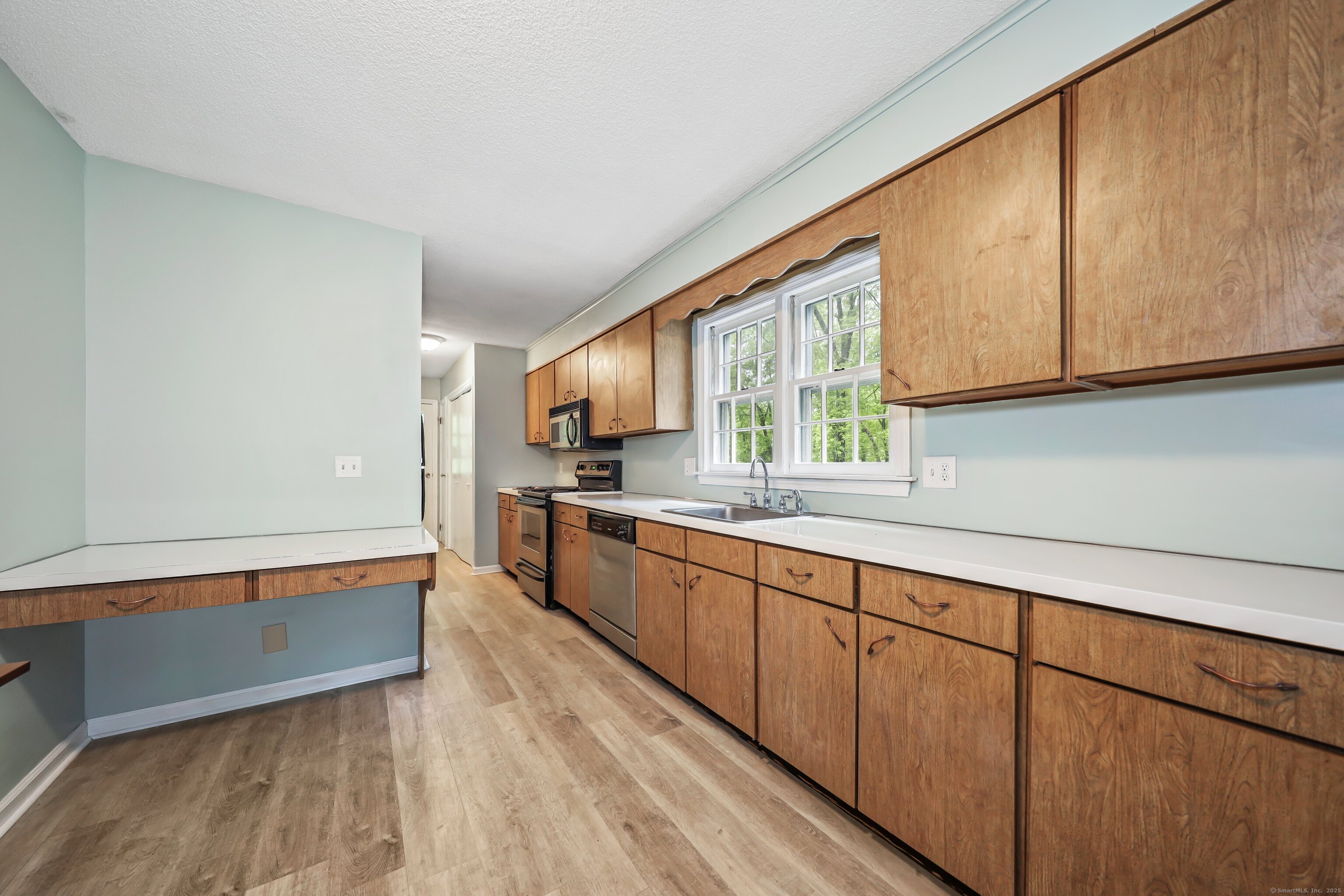 324 Luther Drive, Southbury, Connecticut image 9