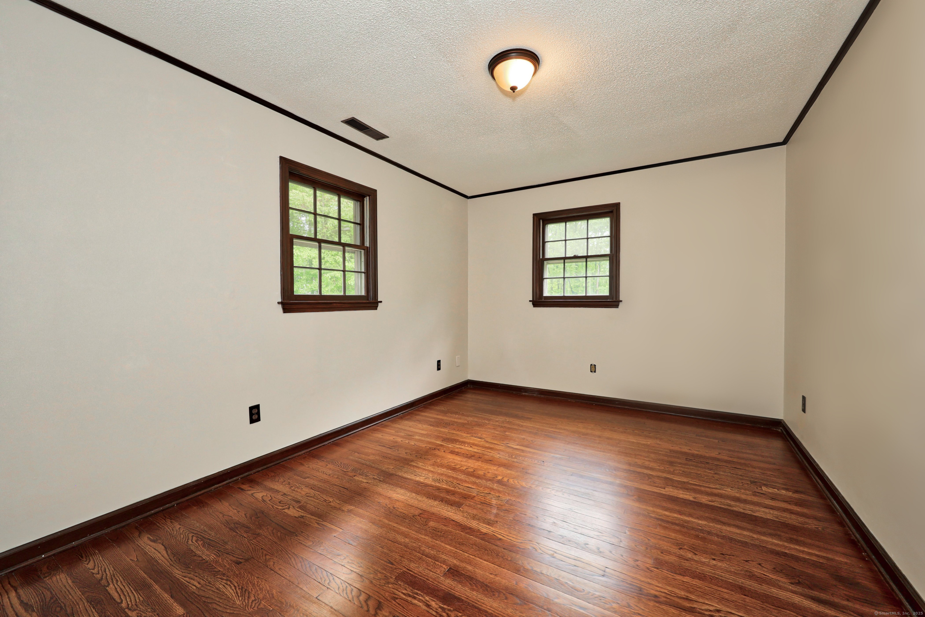 324 Luther Drive, Southbury, Connecticut image 32