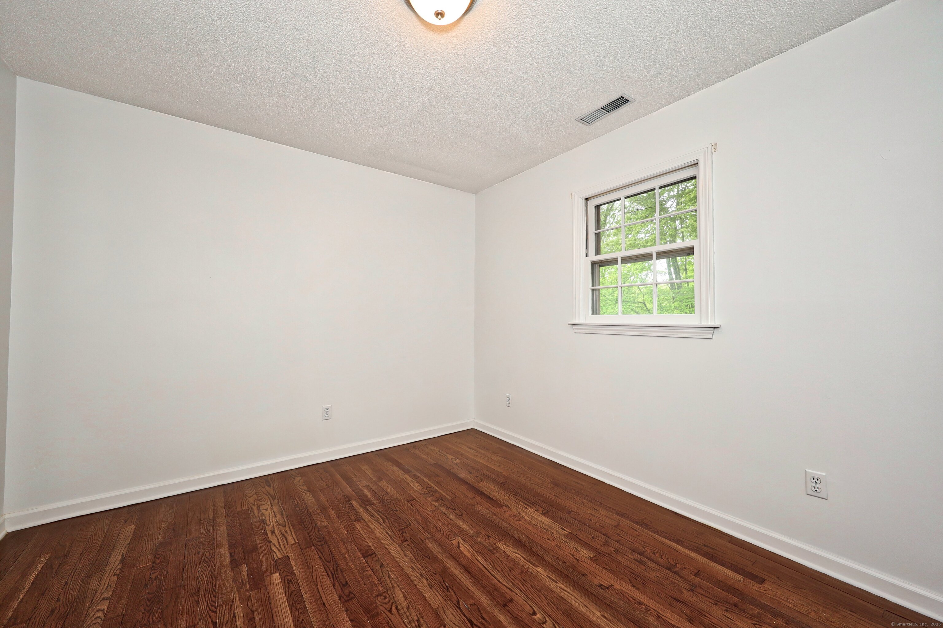 324 Luther Drive, Southbury, Connecticut image 28