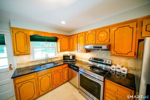 Tiny photo for 40 Orchard Street, Avon, CT 06001 (MLS # 24175741)