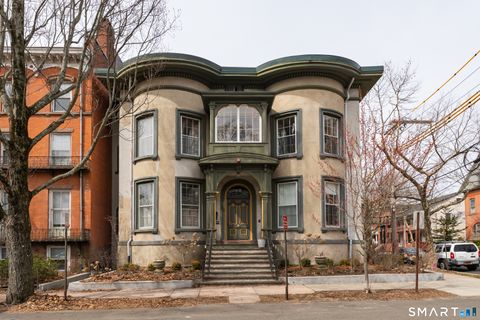 Condo For Sale - 42 Academy Street #6<br/> New Haven, CT 06511