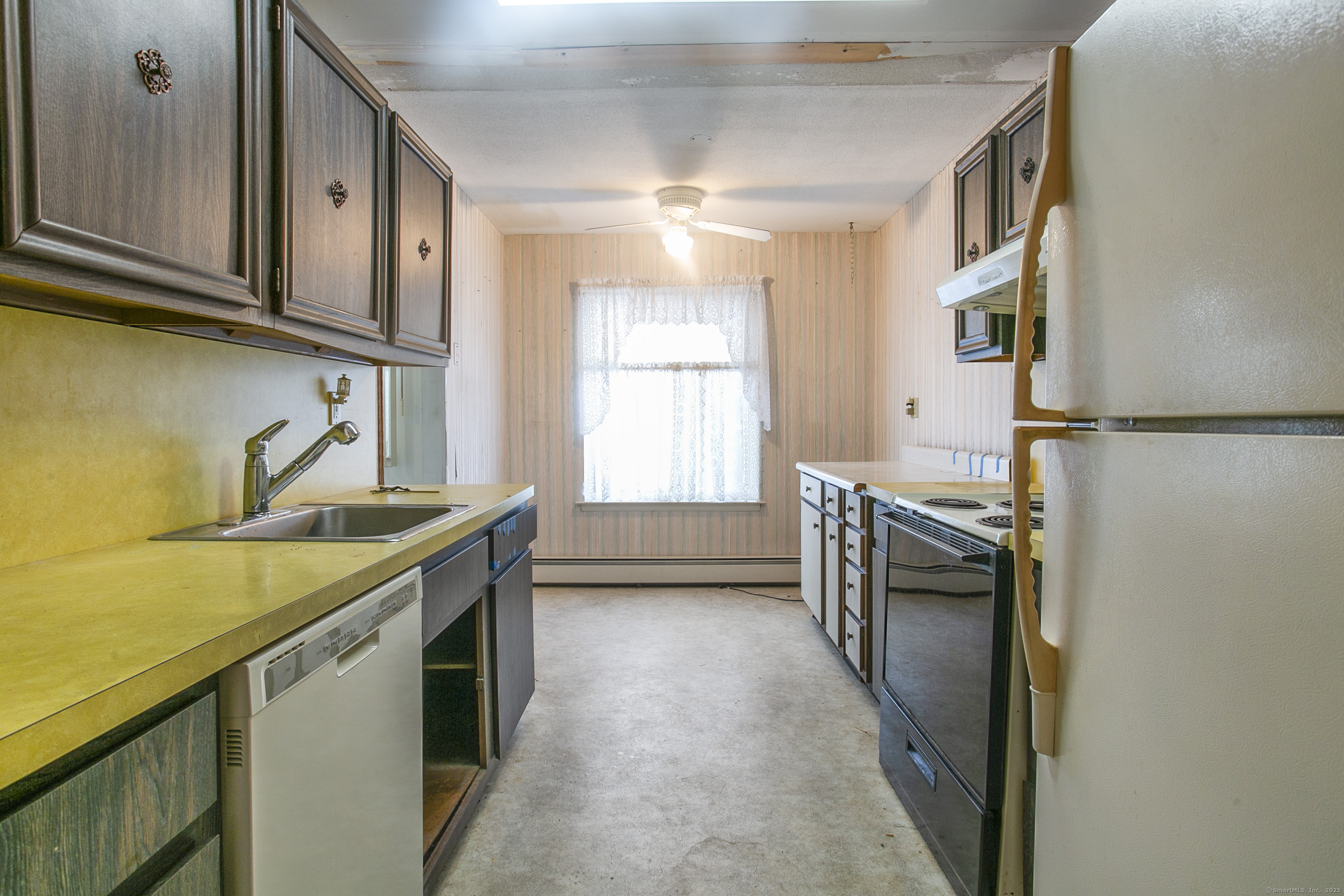 14 Ameridge Drive #14, Bridgeport, Connecticut image 2