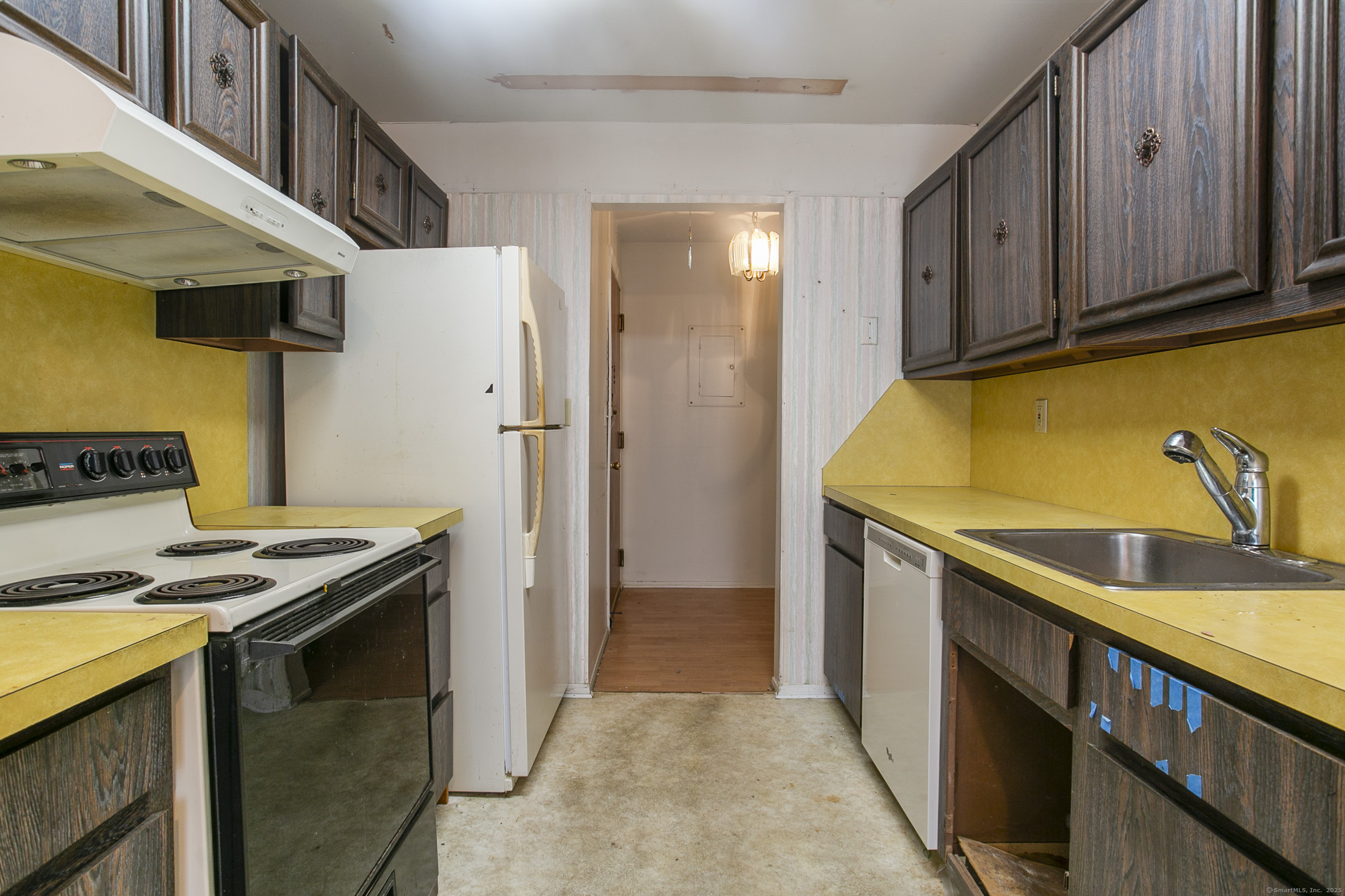 14 Ameridge Drive #14, Bridgeport, Connecticut image 5