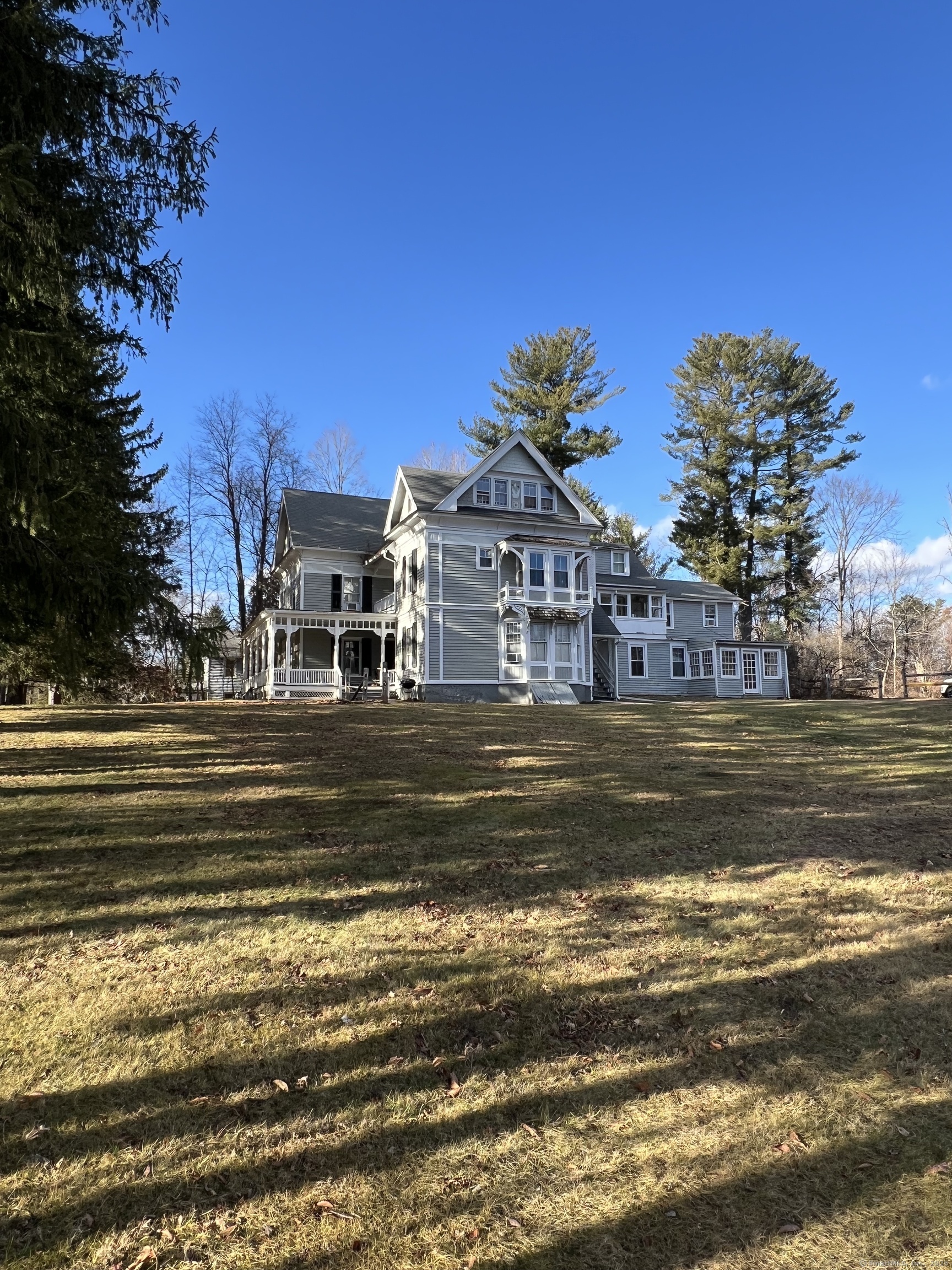 Rental Property at W Main Street 7, North Canaan, Connecticut - Bedrooms: 2 
Bathrooms: 1 
Rooms: 5  - $1,000 MO.