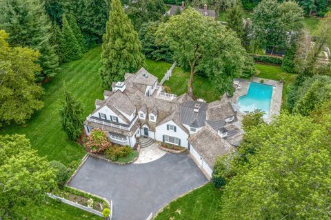 261 Hollow Tree Ridge Road Darien CT 06820