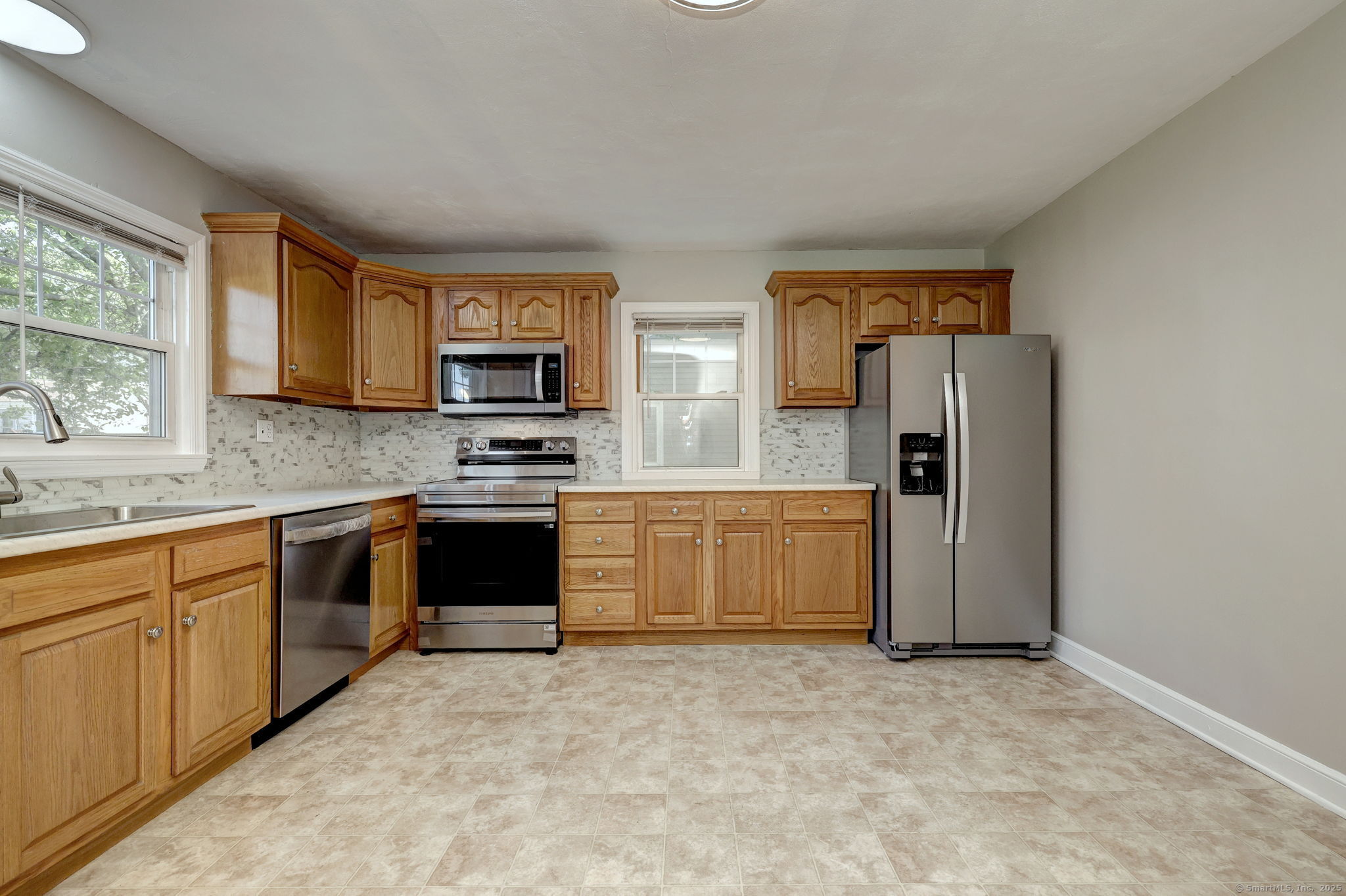 620 King Street, Stratford, Connecticut image 17