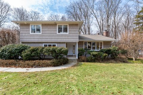 1 Red Oak Lane, Norwalk, CT 06850 - #: 24073055