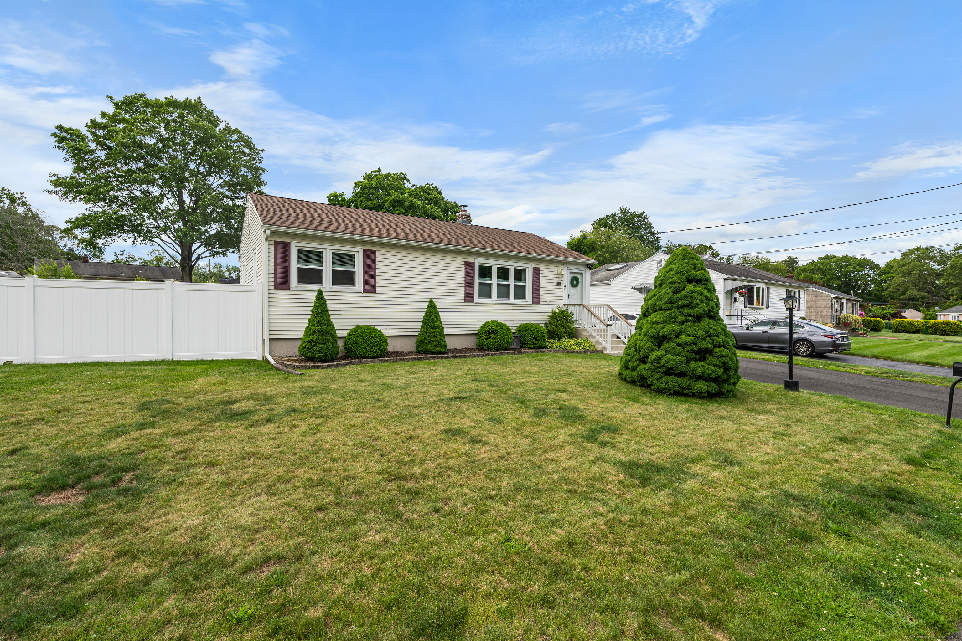 101 Woodvale Road, West Haven, Connecticut image 1