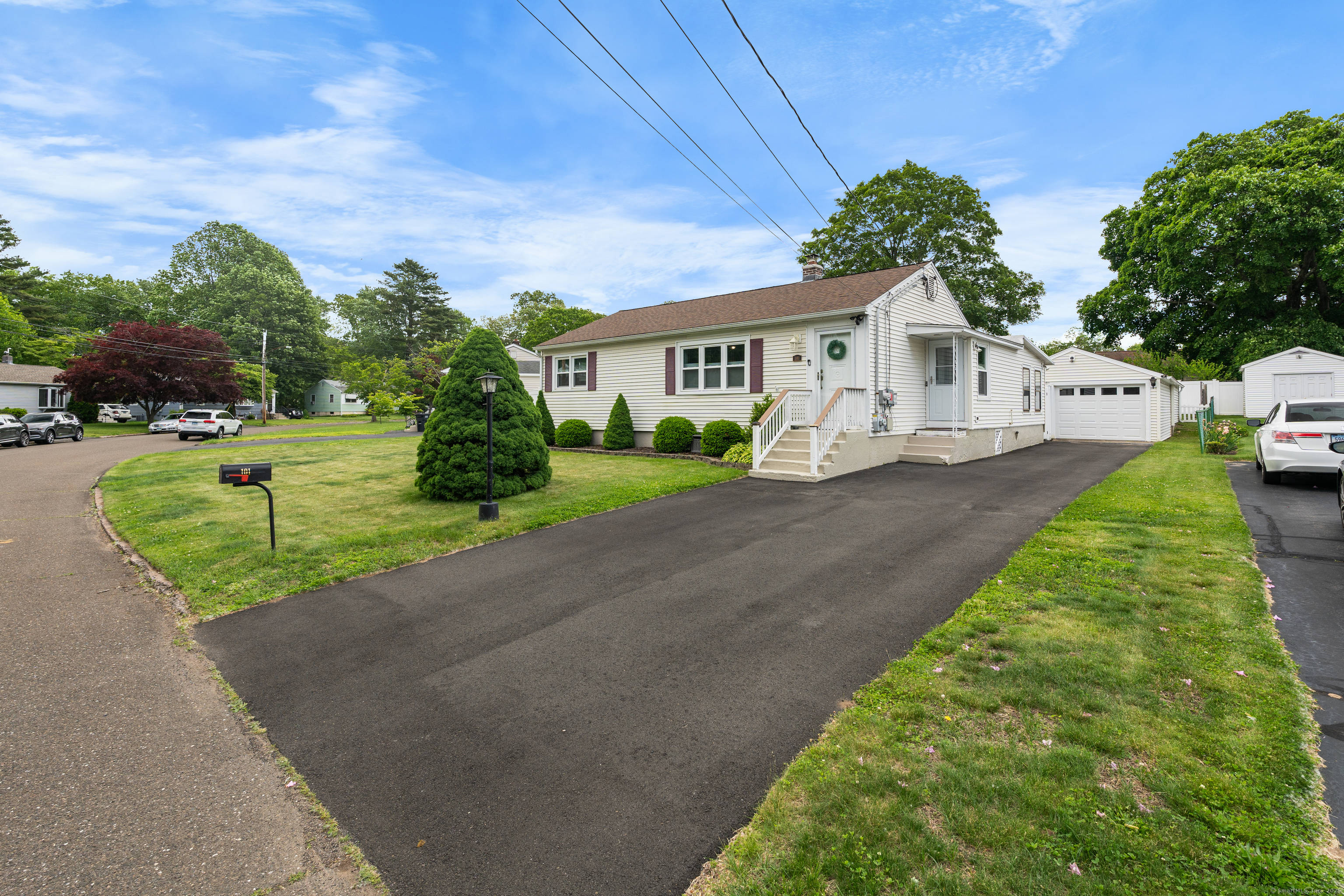 101 Woodvale Road, West Haven, Connecticut image 3