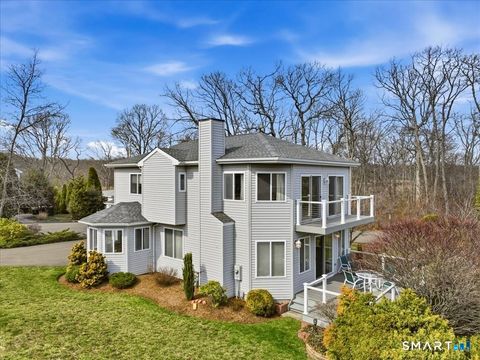 Homes For Sale - 20 Whalers Point<br/> East Haven, CT 06512