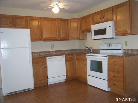 Tiny photo for 40 Firetown Road #37, Simsbury, CT 06070 (MLS # 24214638)