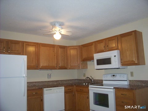 Tiny photo for 40 Firetown Road #37, Simsbury, CT 06070 (MLS # 24214638)