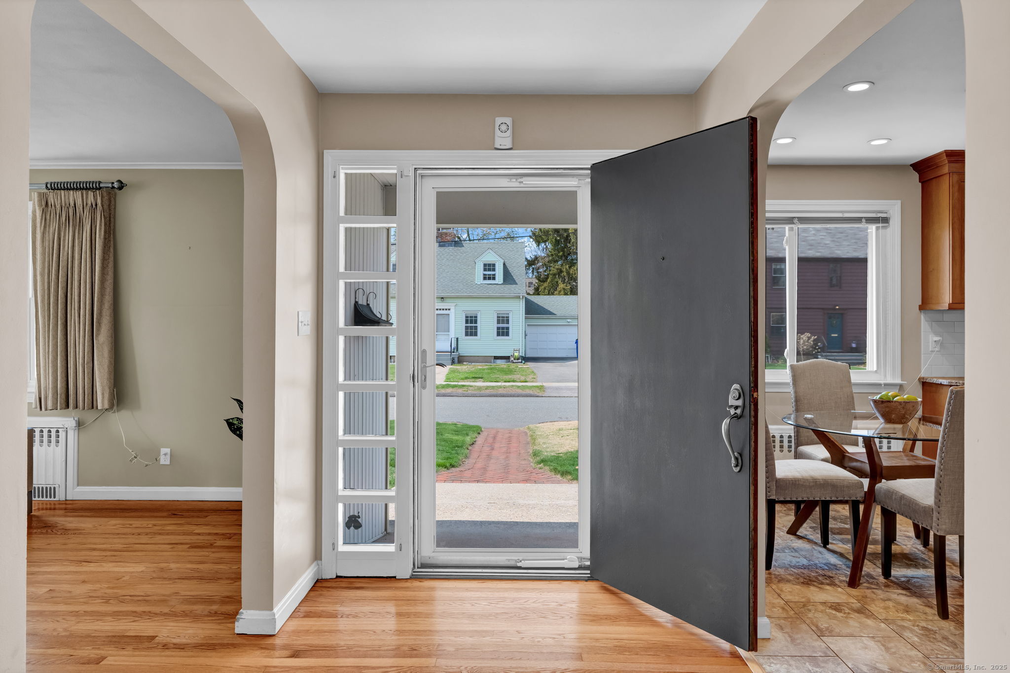 28 Deerfield Road, Wethersfield, Connecticut image 3