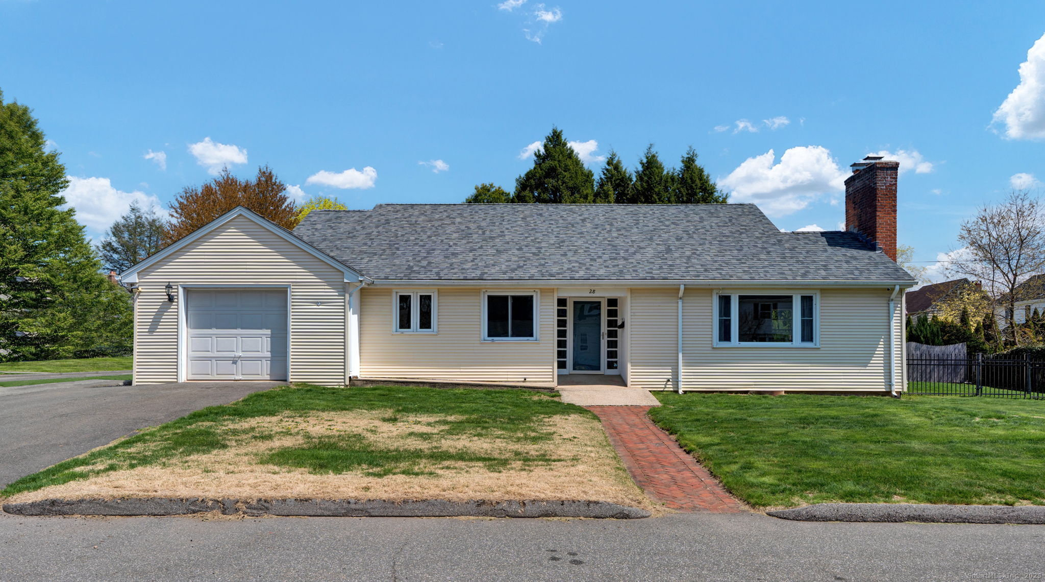 28 Deerfield Road, Wethersfield, Connecticut image 1