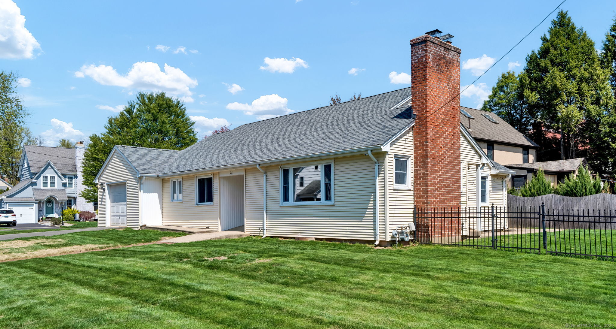 28 Deerfield Road, Wethersfield, Connecticut image 2