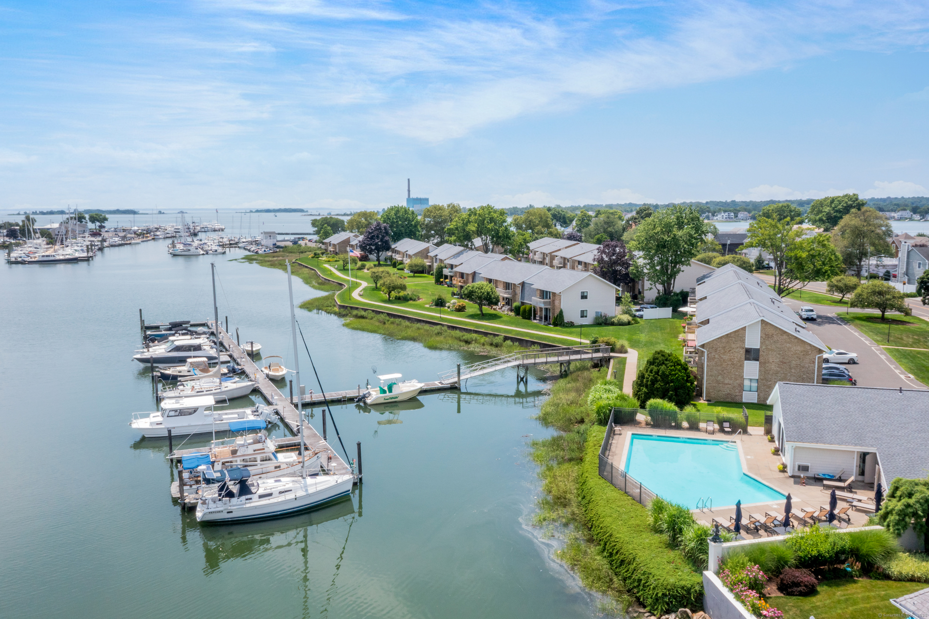 Norwalk, Connecticut 06855, United States, 2 Bedrooms Bedrooms, ,2 BathroomsBathrooms,Residential,Pending,206228