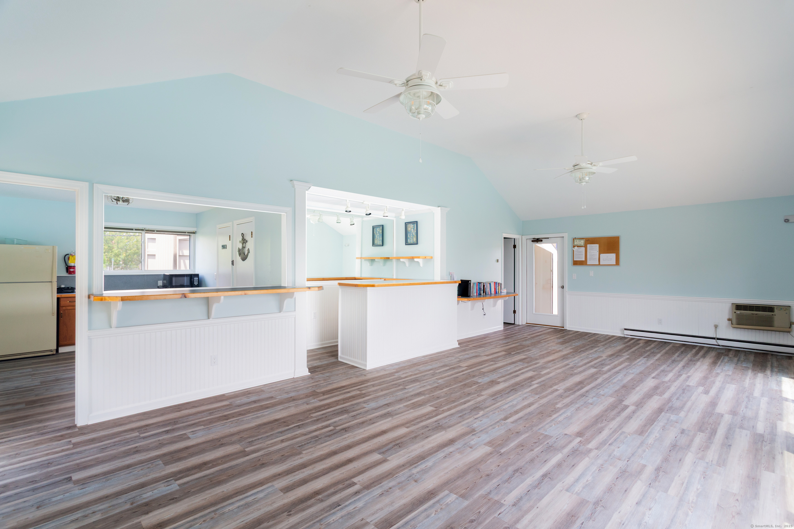 Norwalk, Connecticut 06855, United States, 2 Bedrooms Bedrooms, ,2 BathroomsBathrooms,Residential,Pending,206228