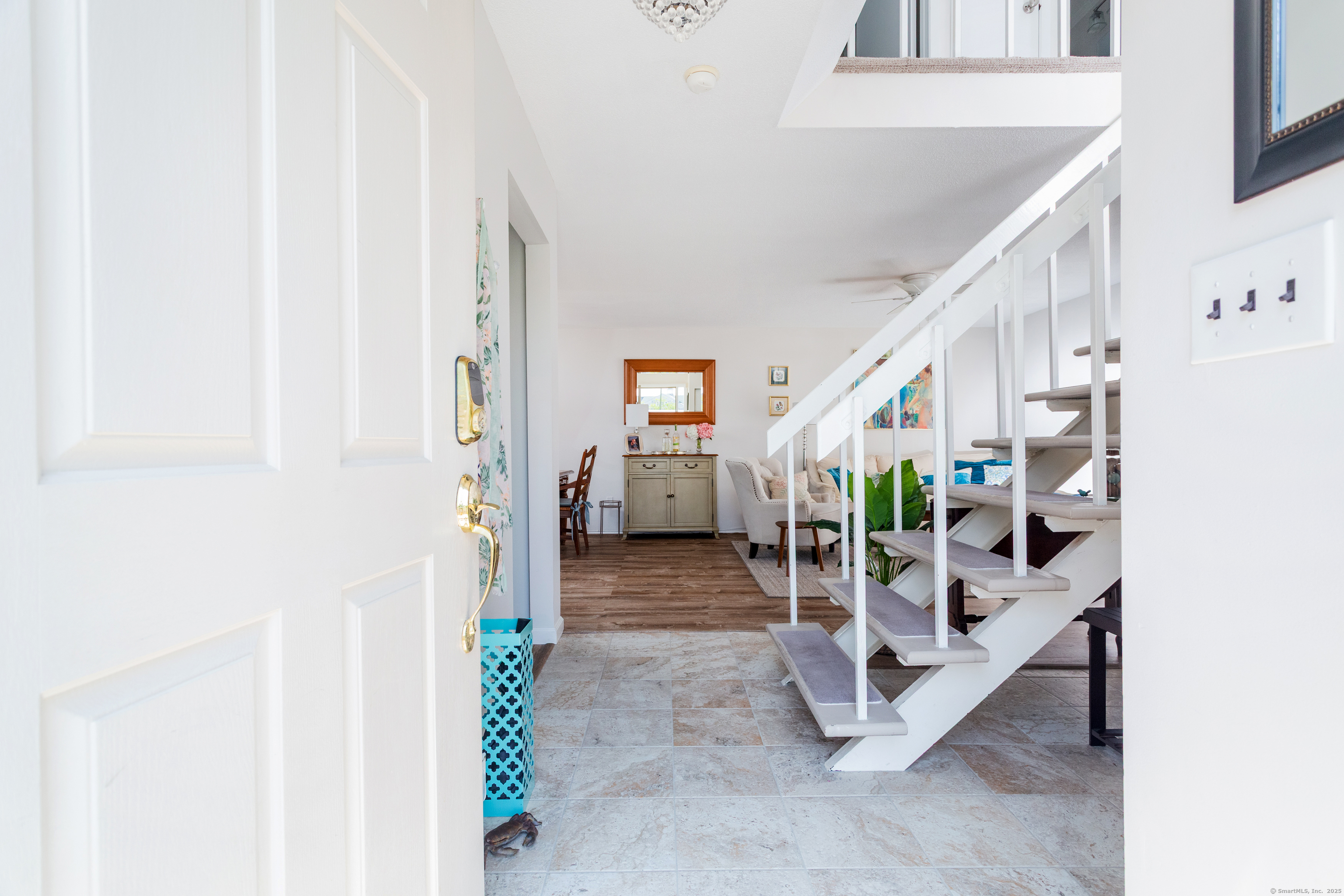 Norwalk, Connecticut 06855, United States, 2 Bedrooms Bedrooms, ,2 BathroomsBathrooms,Residential,Pending,206228