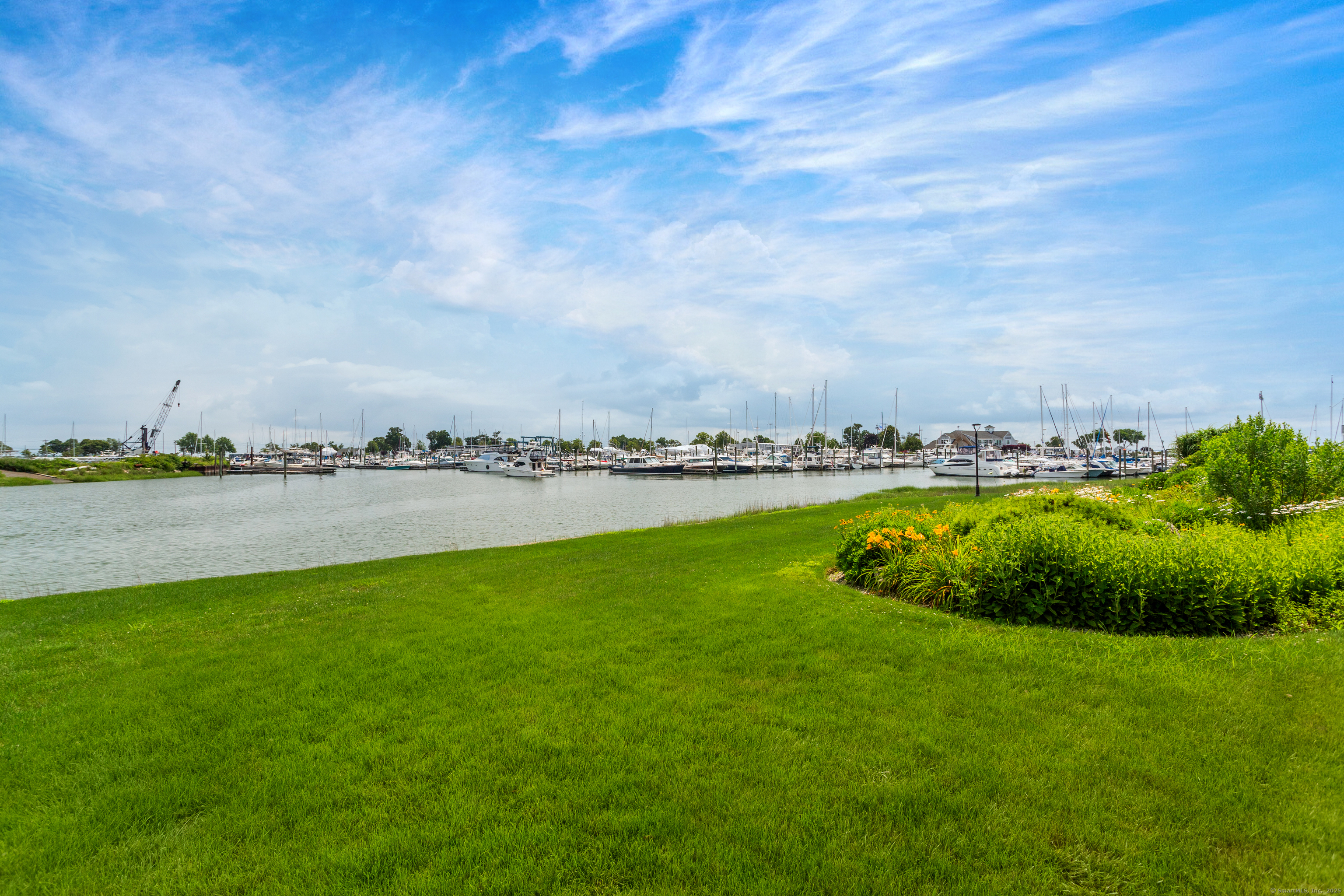 Norwalk, Connecticut 06855, United States, 2 Bedrooms Bedrooms, ,2 BathroomsBathrooms,Residential,Pending,206228