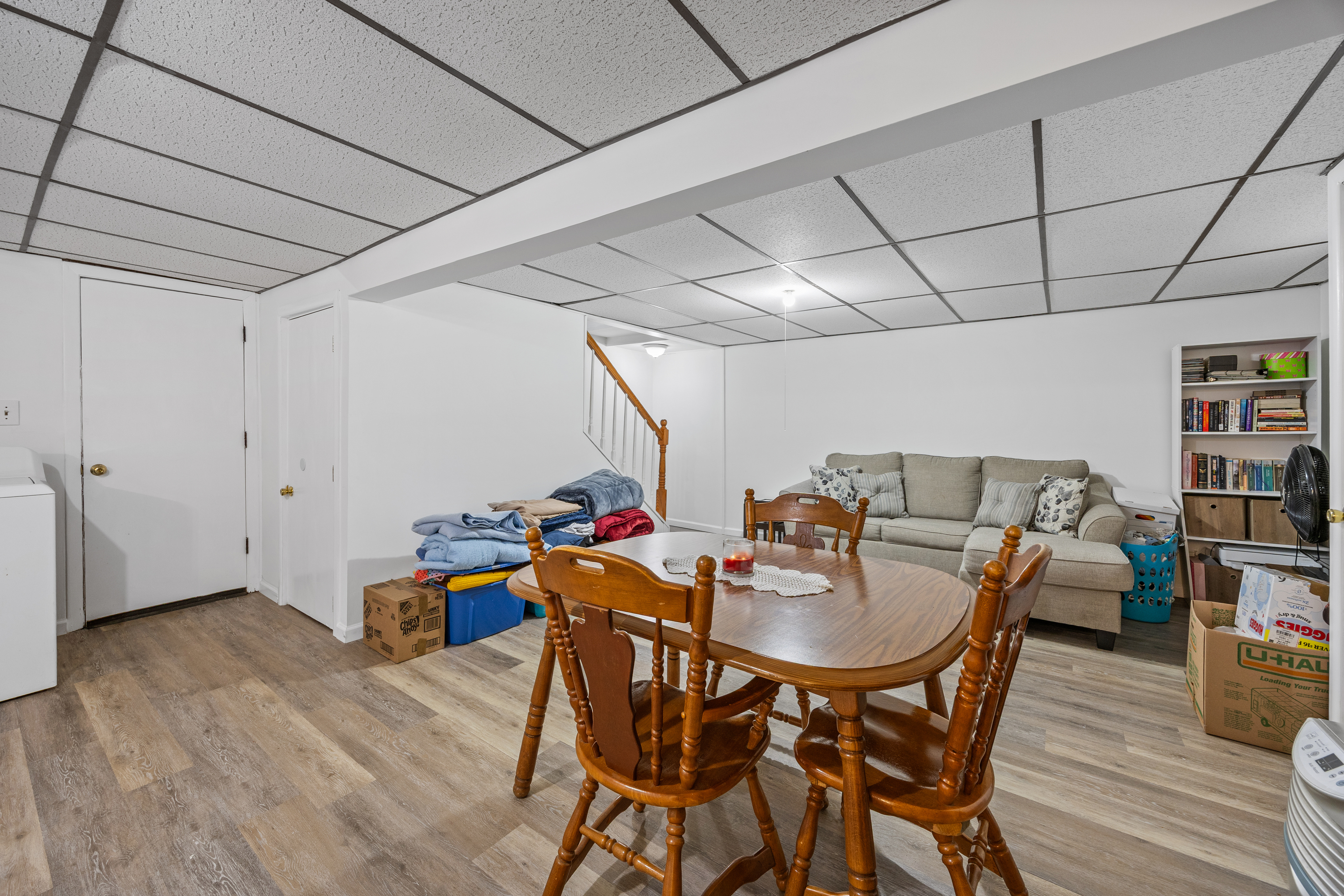 Naugatuck, Connecticut 06770, United States, 2 Bedrooms Bedrooms, ,2 BathroomsBathrooms,Residential,Active,241354