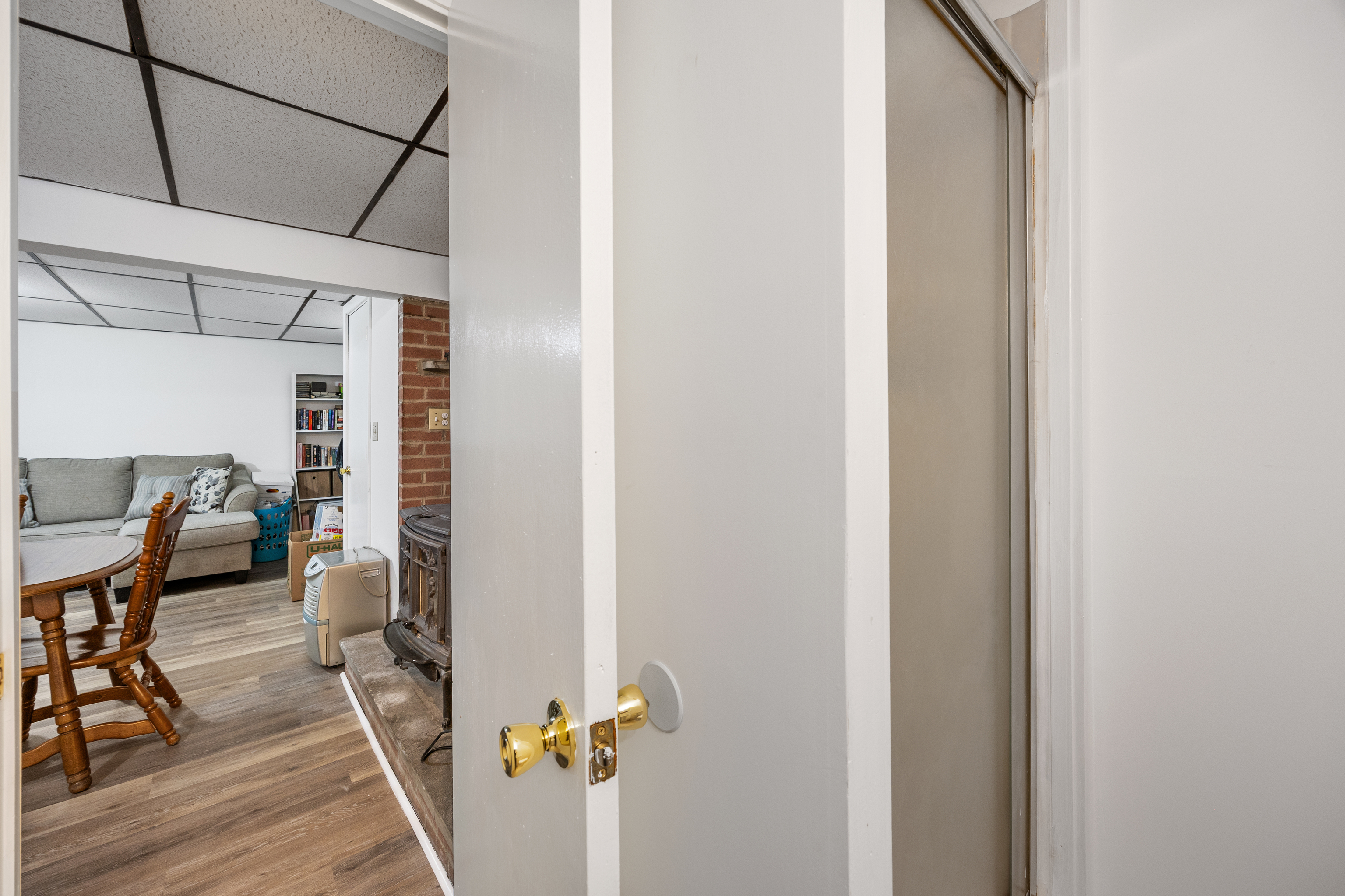 Naugatuck, Connecticut 06770, United States, 2 Bedrooms Bedrooms, ,2 BathroomsBathrooms,Residential,Active,241354