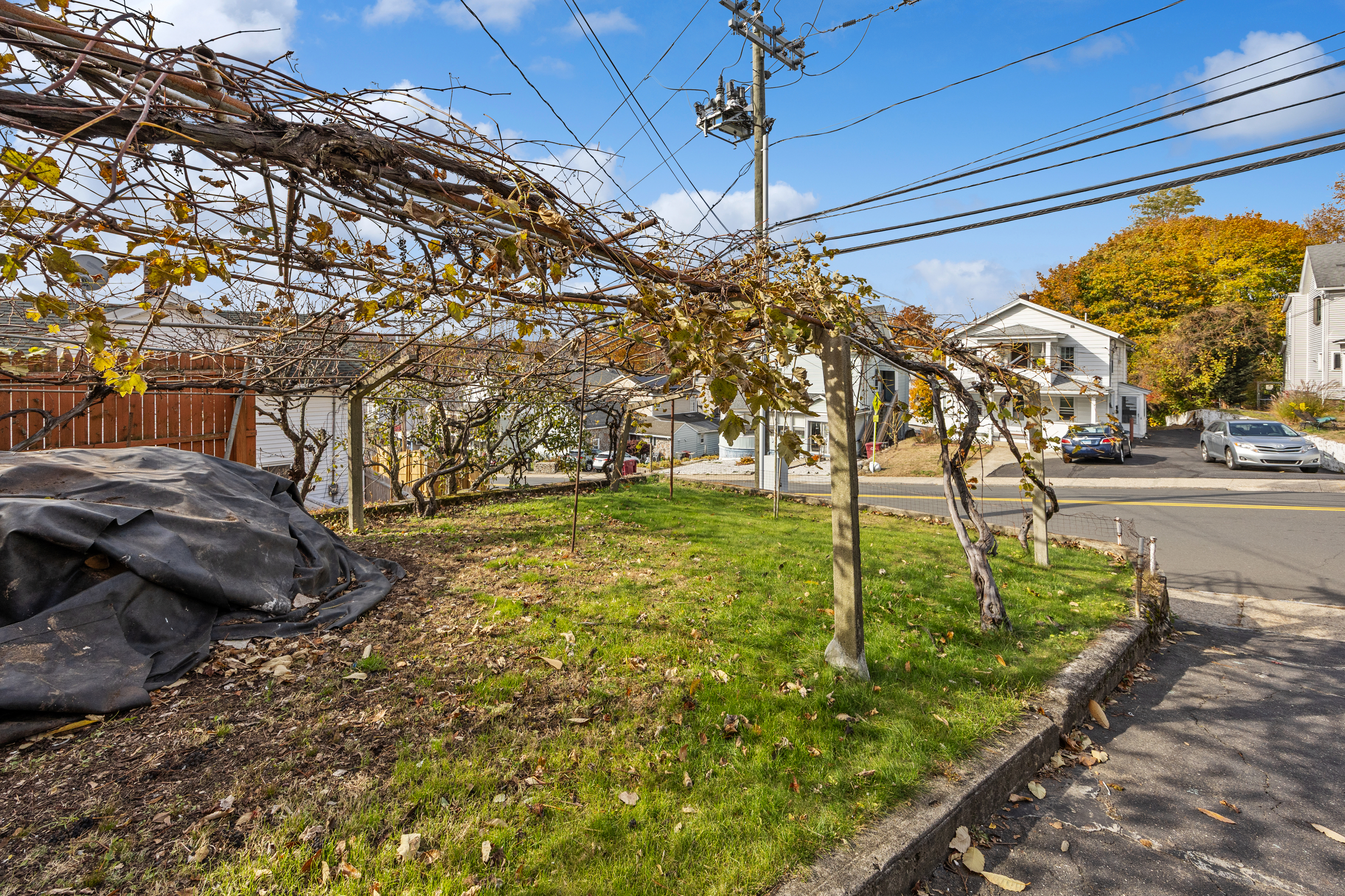 Naugatuck, Connecticut 06770, United States, 2 Bedrooms Bedrooms, ,2 BathroomsBathrooms,Residential,Active,241354