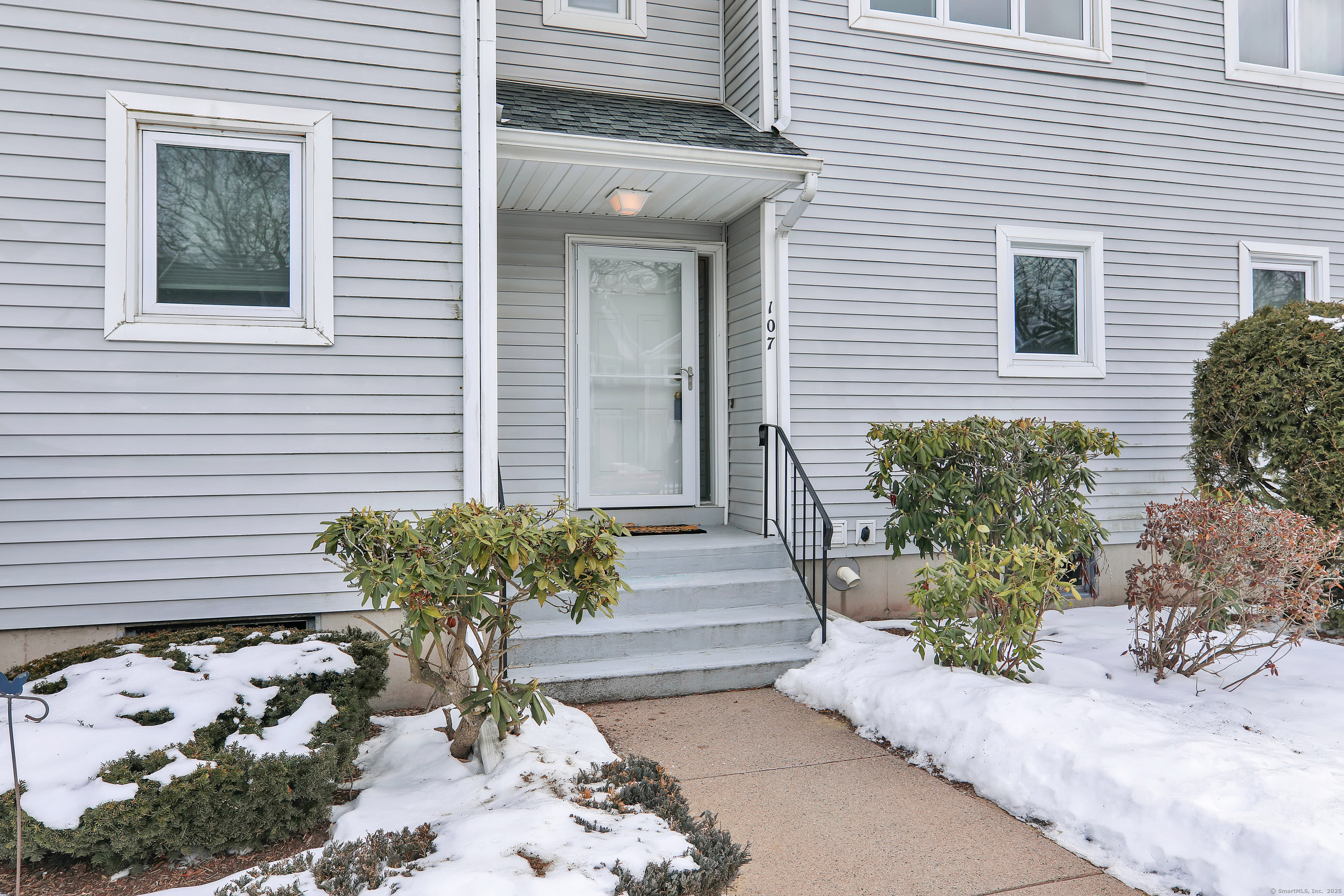 107 Oak Ridge Drive #107, Windsor Locks, Connecticut image 5