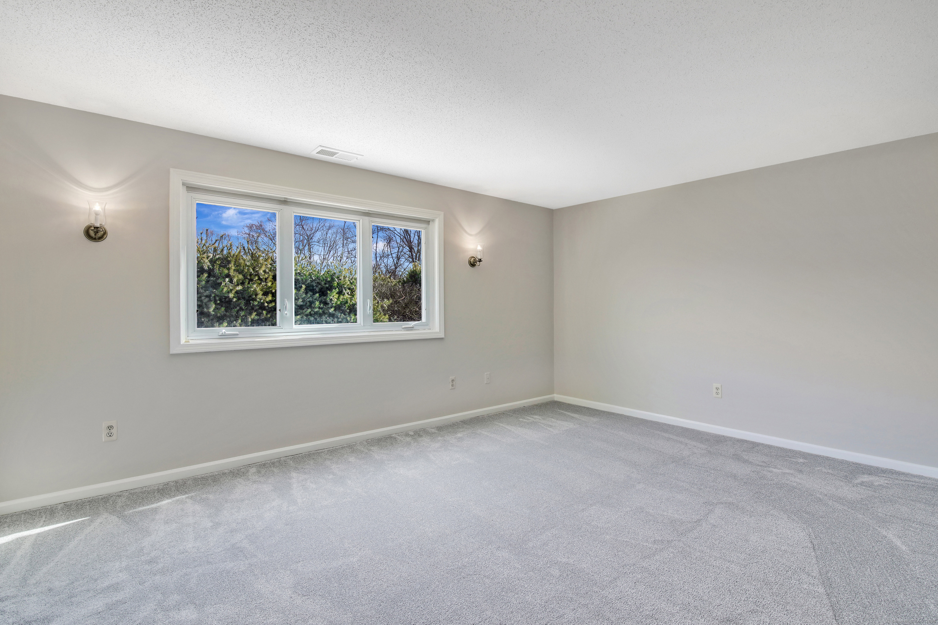 107 Oak Ridge Drive #107, Windsor Locks, Connecticut image 19