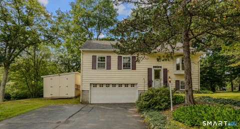 Photo of 174 Glenwood Road, Clinton, CT 06413 (MLS # 24198524)