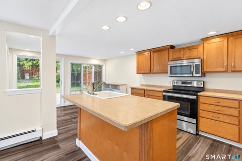 Tiny photo for 6 Hillside Court, Middletown, CT 06457 (MLS # 24206413)