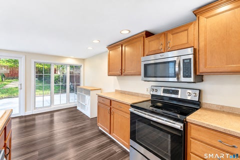 Tiny photo for 6 Hillside Court, Middletown, CT 06457 (MLS # 24206413)
