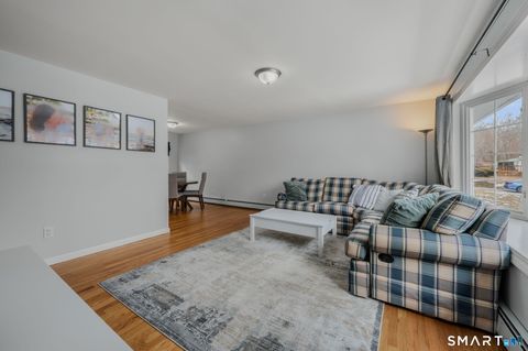 Tiny photo for 2 N Cobblers Court, East Lyme, CT 06357 (MLS # 24148303)